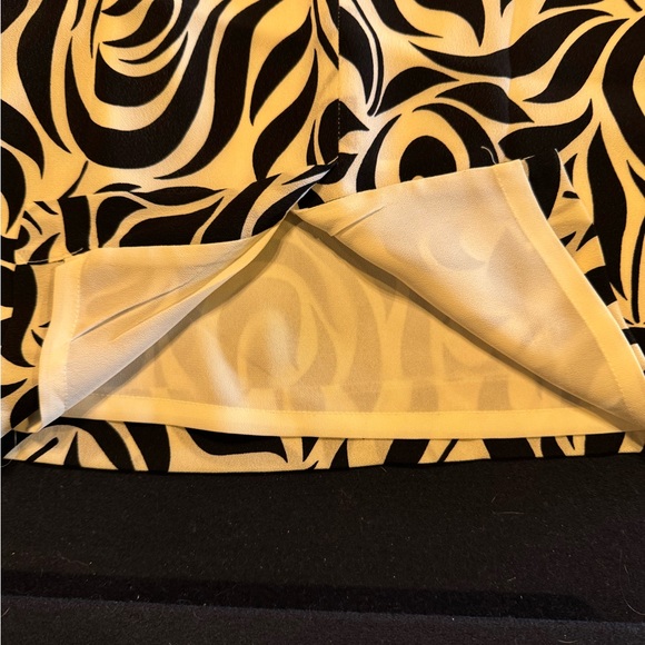 Banana Republic Black and White Patterned Mini Dress Sz 2 - Picture 12 of 12